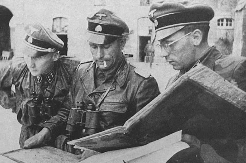 12-я танковая дивизия СС «Гитлерюгенд» 12-я танковая дивизия СС «Гитлерюгенд»