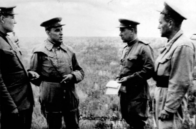 Через Гоби и Хинган Через Гоби и Хинган