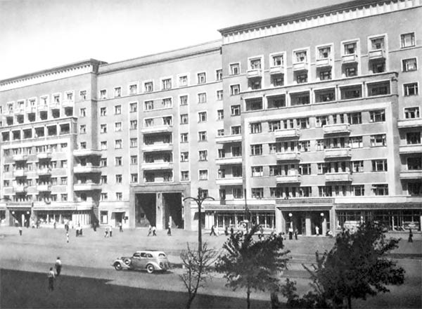 Шоссе Энтузиастов. Дорога великих свершений Шоссе Энтузиастов. Дорога великих свершений