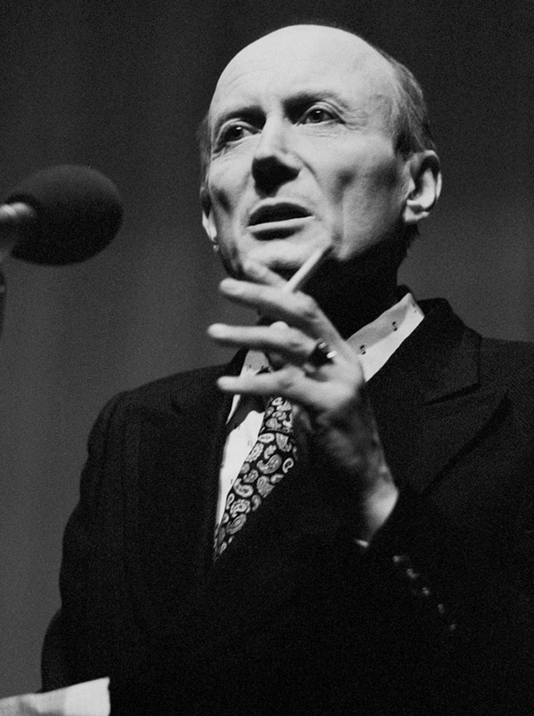 Мой друг – Евгений Евтушенко. Когда поэзия собирала стадионы… Мой друг – Евгений Евтушенко. Когда поэзия собирала стадионы…