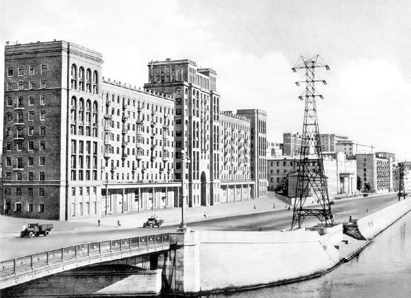 Высотки сталинской Москвы. Наследие эпохи