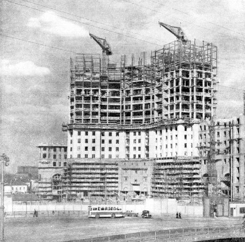 Высотки сталинской Москвы. Наследие эпохи Высотки сталинской Москвы. Наследие эпохи