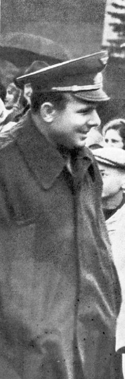 Юрий Гагарин. Человек-легенда Юрий Гагарин. Человек-легенда