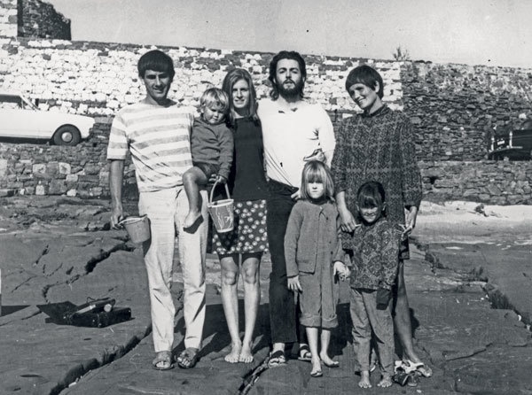 The Beatles. Единственная на свете авторизованная биография The Beatles. Единственная на свете авторизованная биография