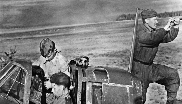 Штурмовики. «Мы взлетали в ад» Штурмовики. «Мы взлетали в ад»