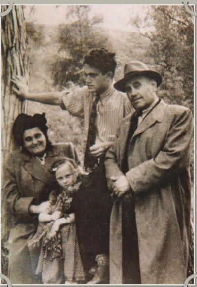 Василий Аксенов - одинокий бегун на длинные дистанции Василий Аксенов - одинокий бегун на длинные дистанции