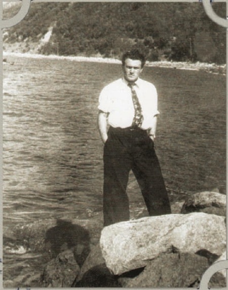 Василий Аксенов - одинокий бегун на длинные дистанции Василий Аксенов - одинокий бегун на длинные дистанции