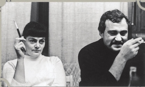 Василий Аксенов - одинокий бегун на длинные дистанции Василий Аксенов - одинокий бегун на длинные дистанции