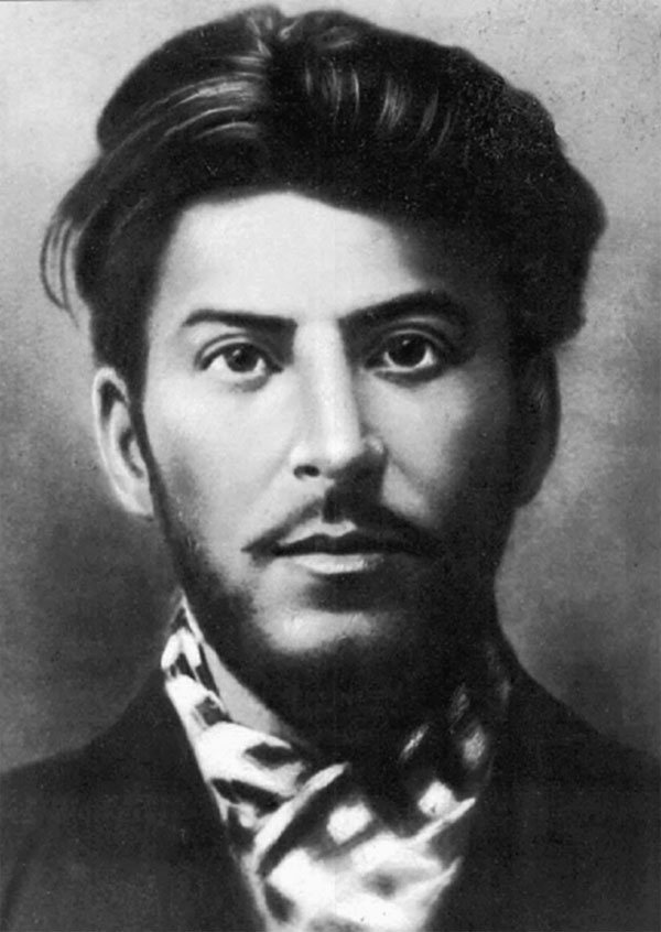 Иосиф Сталин в личинах и масках человека, вождя, ученого Иосиф Сталин в личинах и масках человека, вождя, ученого