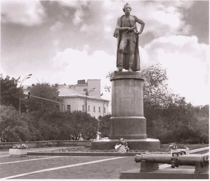 Суворов