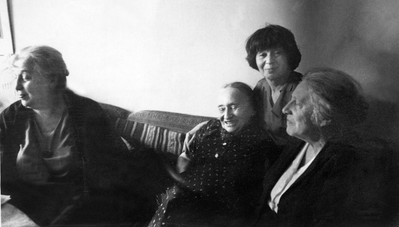 "Посмотрим, кто кого переупрямит...". Надежда Яковлевна Мандельштам в письмах, воспоминаниях, свидетельствах "Посмотрим, кто кого переупрямит...". Надежда Яковлевна Мандельштам в письмах, воспоминаниях, свидетельствах