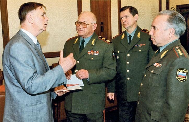Виктор Тихонов. Жизнь во имя хоккея Виктор Тихонов. Жизнь во имя хоккея