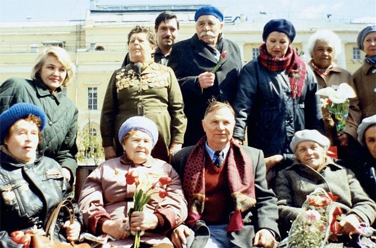 Виктор Тихонов. Жизнь во имя хоккея Виктор Тихонов. Жизнь во имя хоккея