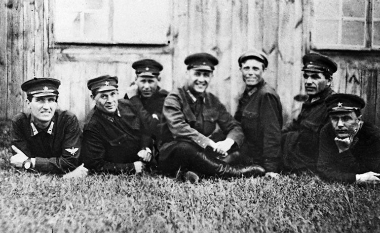 Чкалов. Взлет и падение великого пилота Чкалов. Взлет и падение великого пилота