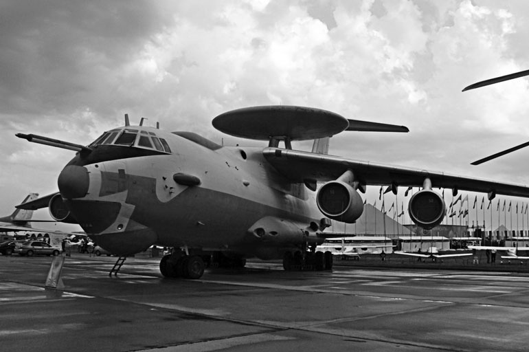 Неизвестный Ильюшин. Триумфы отечественного авиапрома Неизвестный Ильюшин. Триумфы отечественного авиапрома
