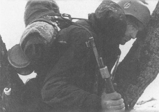 Кровавый плацдарм. 49-я армия в прорыве под Тарусой и боях на реке Угре. 1941-1942 Кровавый плацдарм. 49-я армия в прорыве под Тарусой и боях на реке Угре. 1941-1942