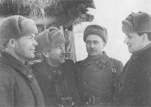 Кровавый плацдарм. 49-я армия в прорыве под Тарусой и боях на реке Угре. 1941-1942 Кровавый плацдарм. 49-я армия в прорыве под Тарусой и боях на реке Угре. 1941-1942