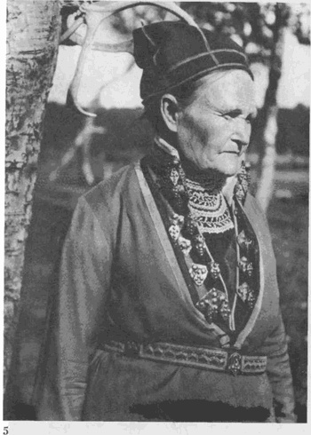Лапландцы. Охотники за северными оленями Лапландцы. Охотники за северными оленями