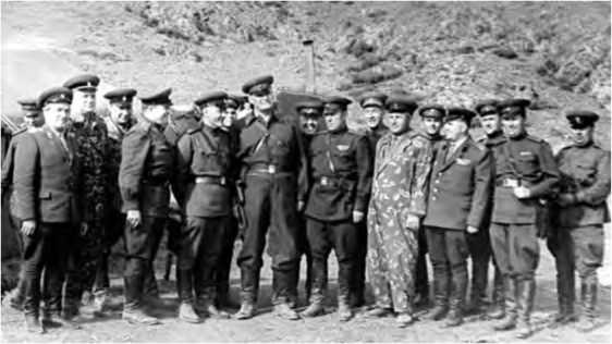 Советско-китайские войны. Пограничники против маоистов Уцененный товар (№1) Советско-китайские войны. Пограничники против маоистов Уцененный товар (№1)