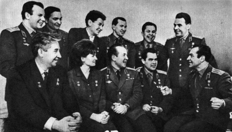 Путь к звездам. Из истории советской космонавтики Путь к звездам. Из истории советской космонавтики