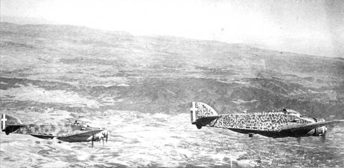 Savoia Marchetti S.79 Фотоархив Savoia Marchetti S.79 Фотоархив