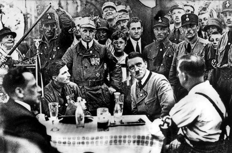 Холокост. Новая история Холокост. Новая история