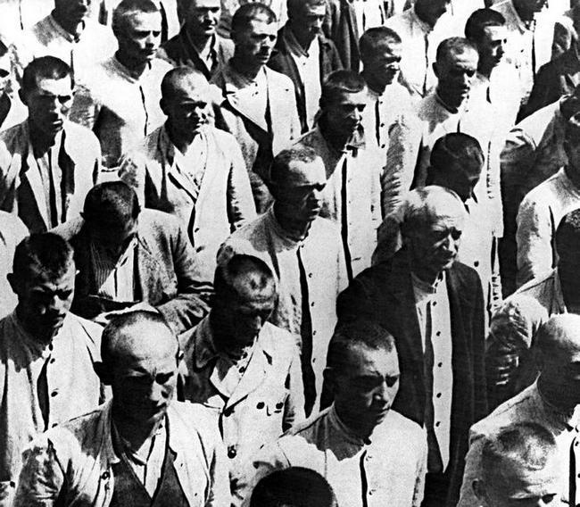 Холокост. Новая история Холокост. Новая история