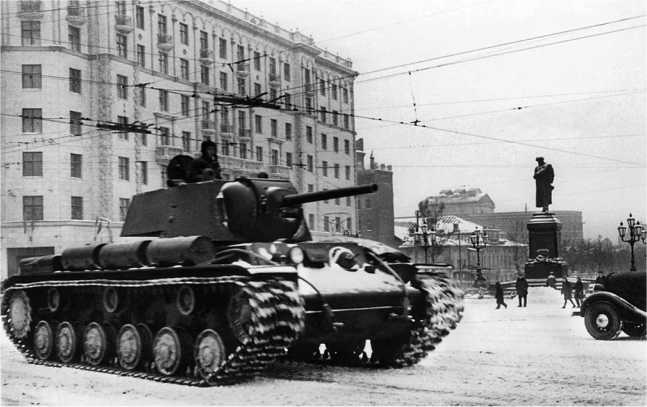 Советский тяжелый танк КВ-1. Первые танки Победы Советский тяжелый танк КВ-1. Первые танки Победы