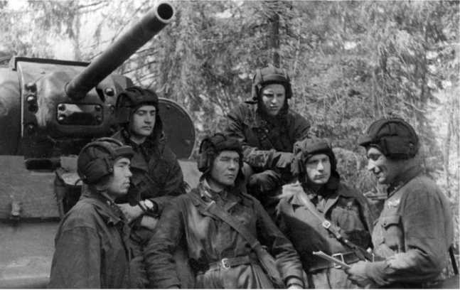 Советский тяжелый танк КВ-1. Первые танки Победы Советский тяжелый танк КВ-1. Первые танки Победы