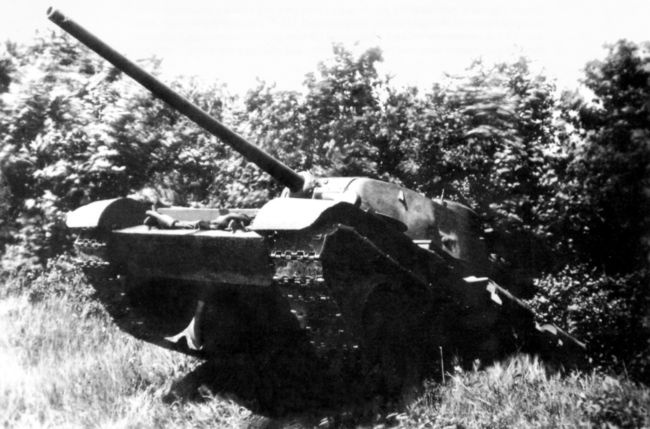 Наследники «Тридцатьчетверки» – Т-34М, Т-43, Т-34-100, Т-44 Наследники «Тридцатьчетверки» – Т-34М, Т-43, Т-34-100, Т-44