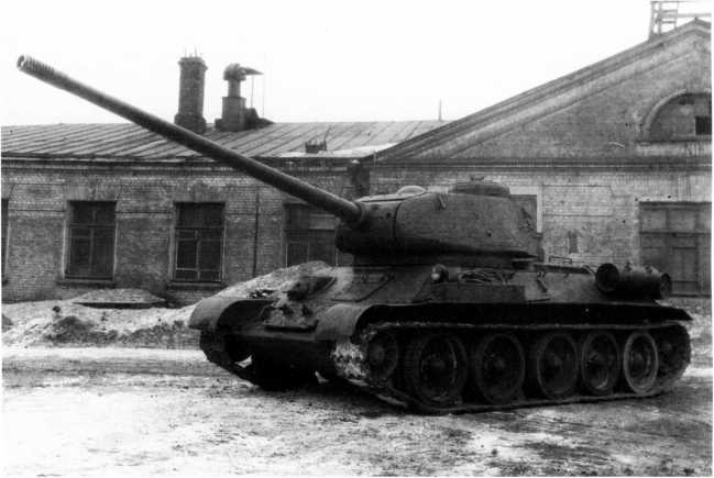 Наследники «Тридцатьчетверки» – Т-34М, Т-43, Т-34-100, Т-44 Наследники «Тридцатьчетверки» – Т-34М, Т-43, Т-34-100, Т-44