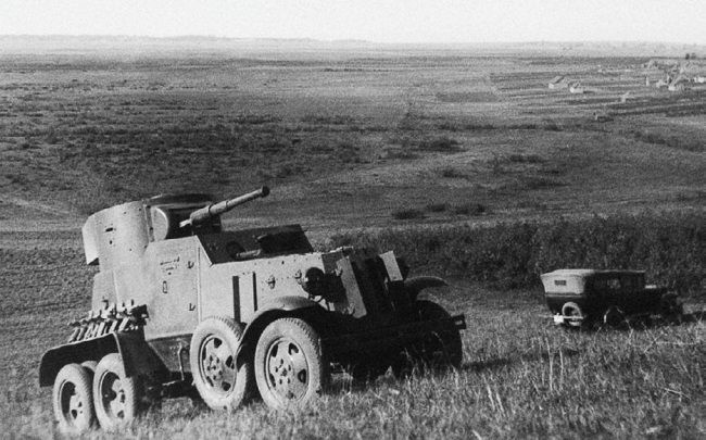 Броня на колесах. История советского бронеавтомобиля 1925-1945 гг. Броня на колесах. История советского бронеавтомобиля 1925-1945 гг.