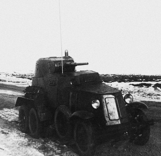 Броня на колесах. История советского бронеавтомобиля 1925-1945 гг. Броня на колесах. История советского бронеавтомобиля 1925-1945 гг.