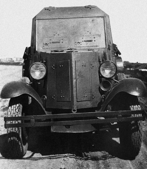 Броня на колесах. История советского бронеавтомобиля 1925-1945 гг. Броня на колесах. История советского бронеавтомобиля 1925-1945 гг.