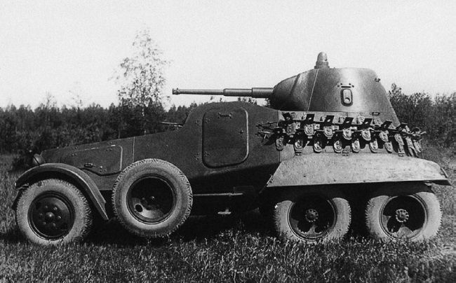 Броня на колесах. История советского бронеавтомобиля 1925-1945 гг. Броня на колесах. История советского бронеавтомобиля 1925-1945 гг.