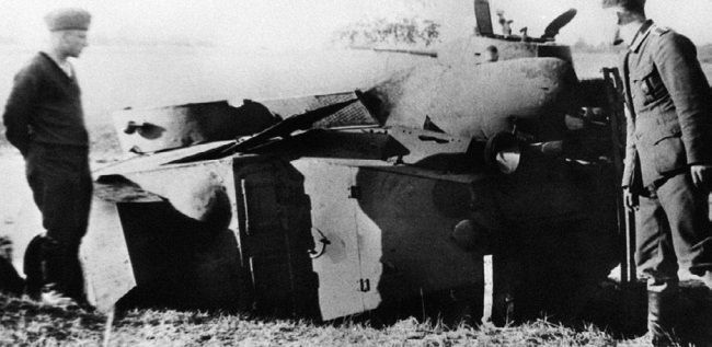 Броня на колесах. История советского бронеавтомобиля 1925-1945 гг. Броня на колесах. История советского бронеавтомобиля 1925-1945 гг.