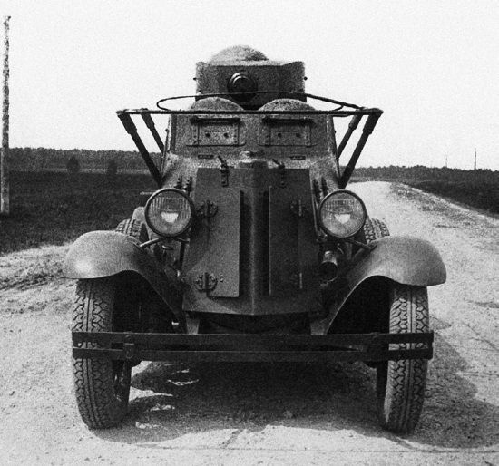 Броня на колесах. История советского бронеавтомобиля 1925-1945 гг. Броня на колесах. История советского бронеавтомобиля 1925-1945 гг.