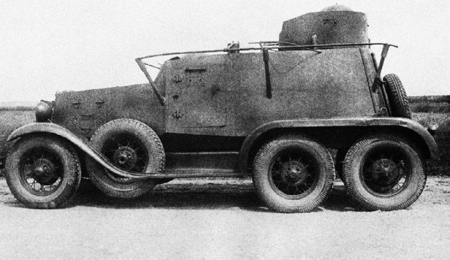 Броня на колесах. История советского бронеавтомобиля 1925-1945 гг. Броня на колесах. История советского бронеавтомобиля 1925-1945 гг.