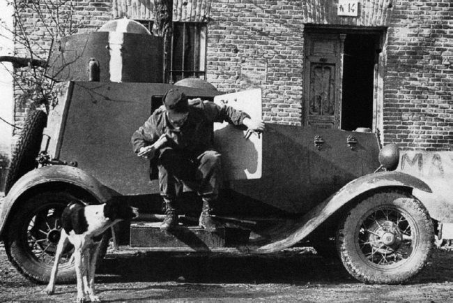 Броня на колесах. История советского бронеавтомобиля 1925-1945 гг. Броня на колесах. История советского бронеавтомобиля 1925-1945 гг.