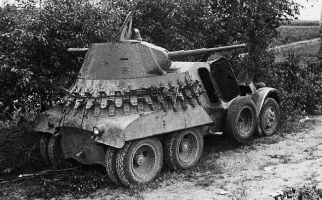 Броня на колесах. История советского бронеавтомобиля 1925-1945 гг. Броня на колесах. История советского бронеавтомобиля 1925-1945 гг.