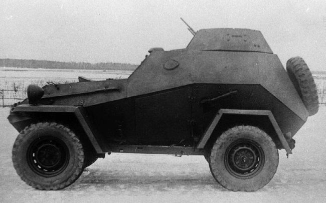 Броня на колесах. История советского бронеавтомобиля 1925-1945 гг. Броня на колесах. История советского бронеавтомобиля 1925-1945 гг.
