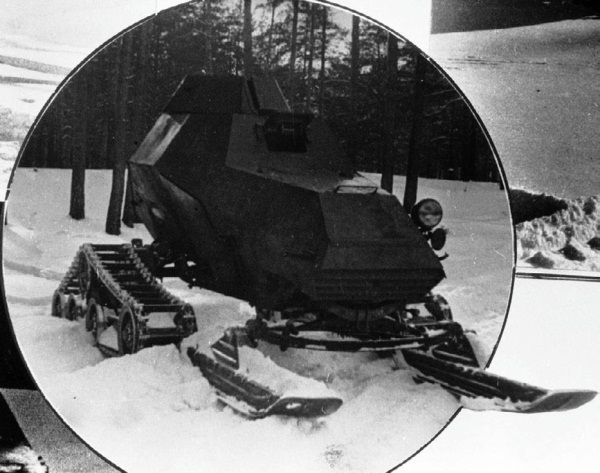 Броня на колесах. История советского бронеавтомобиля 1925-1945 гг. Броня на колесах. История советского бронеавтомобиля 1925-1945 гг.