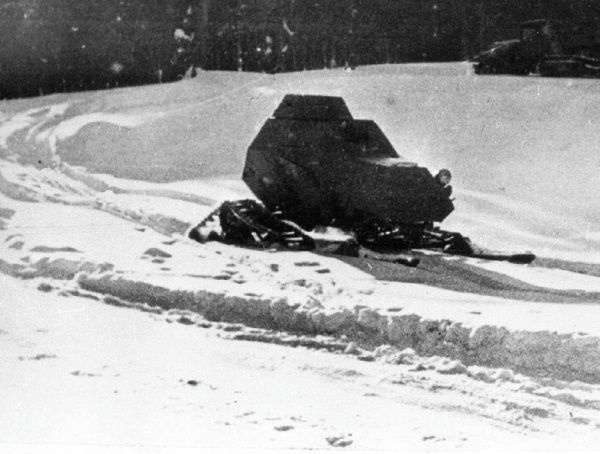 Броня на колесах. История советского бронеавтомобиля 1925-1945 гг. Броня на колесах. История советского бронеавтомобиля 1925-1945 гг.