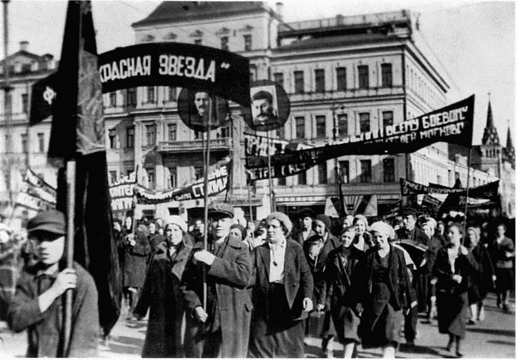 Московское метро. От первых планов до великой стройки сталинизма (1897-1935)