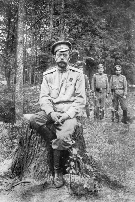 Рок семьи Романовых. "Мы не хотим и не можем бежать..." Рок семьи Романовых. "Мы не хотим и не можем бежать..."