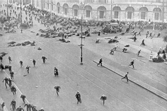 Рок семьи Романовых. "Мы не хотим и не можем бежать..." Рок семьи Романовых. "Мы не хотим и не можем бежать..."