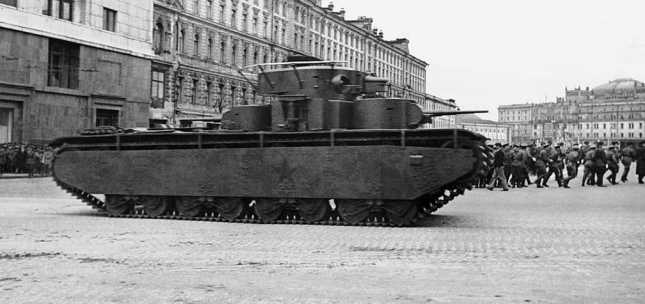 Советский тяжелый танк Т-35. "Сталинский монстр" Советский тяжелый танк Т-35. "Сталинский монстр"