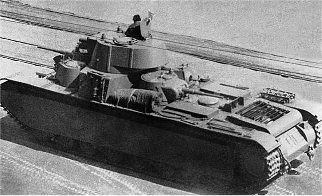 Советский тяжелый танк Т-35. "Сталинский монстр" Советский тяжелый танк Т-35. "Сталинский монстр"