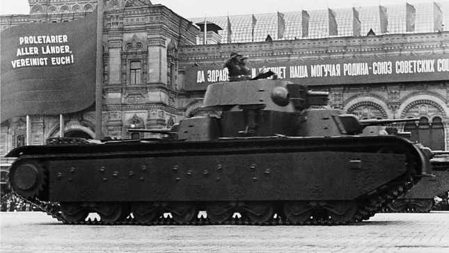 Советский тяжелый танк Т-35. "Сталинский монстр" Советский тяжелый танк Т-35. "Сталинский монстр"