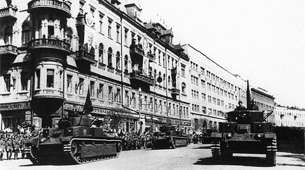 Средний танк Т-28. Трёхглавый монстр Сталина Средний танк Т-28. Трёхглавый монстр Сталина